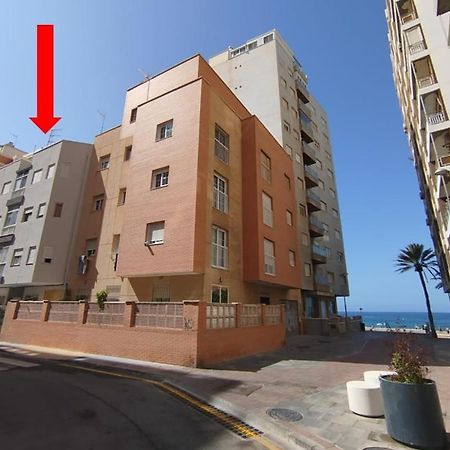 Estupendo Piso Renovado A 30 Metros De La Playa Daire Almería Dış mekan fotoğraf